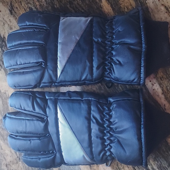 Like NEW L/XL Men's Black Thinsulate Thermal  Cold Weather Gloves. - Picture 4 of 6